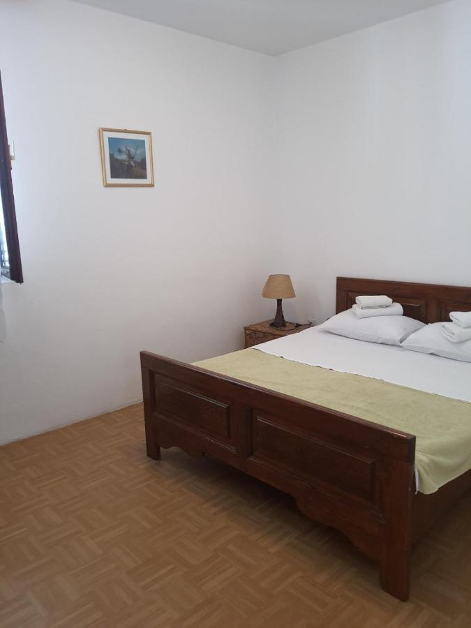 Apartments Andjus Sveti Stefan Bagian luar foto